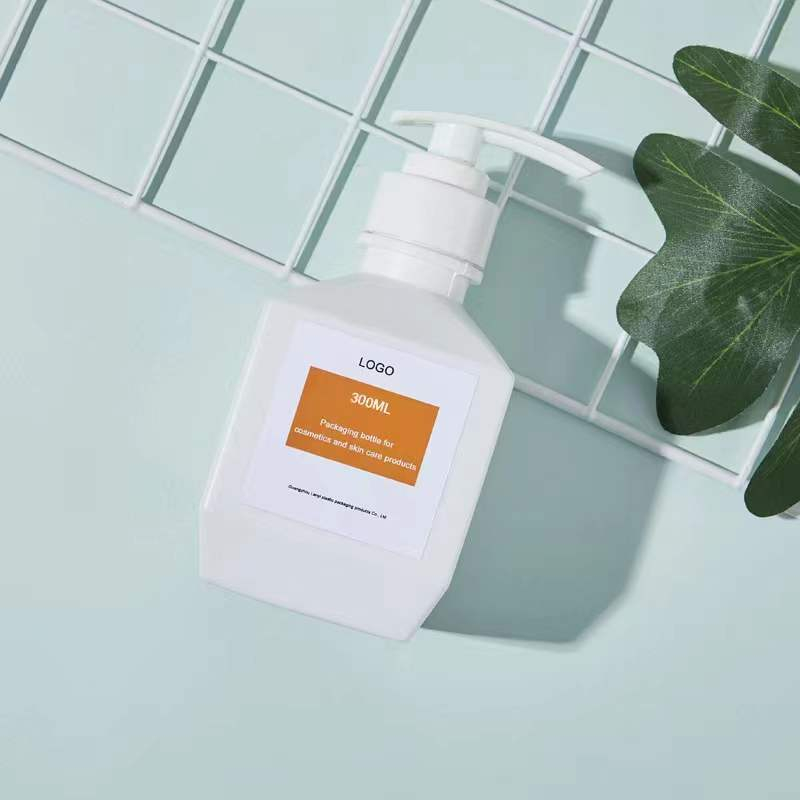  350ml White Shampoo Bottle