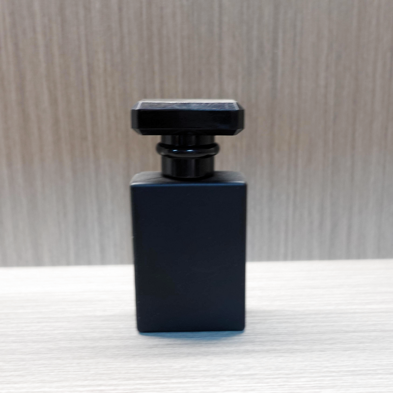 50ml Men's Flat Square Black Black Spray Perfume Bottle